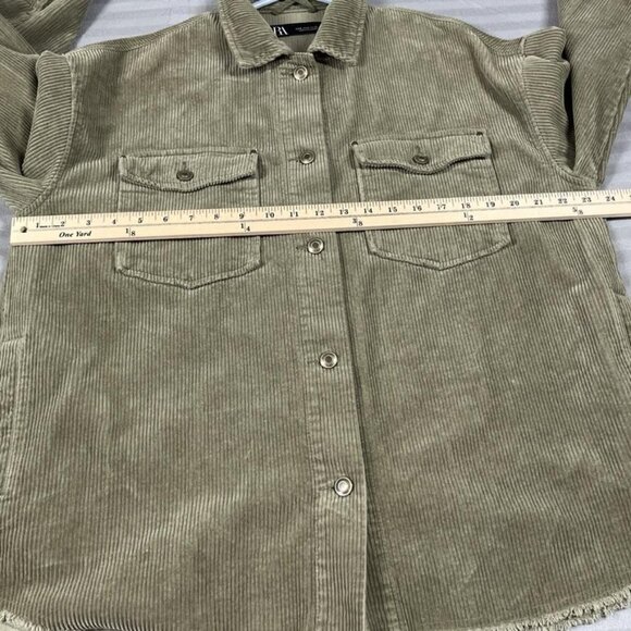 Zara Corduroy Shirt Jacket Womens Medium Olive Green Oversized Shacket Buttons - Picture 4 of 9